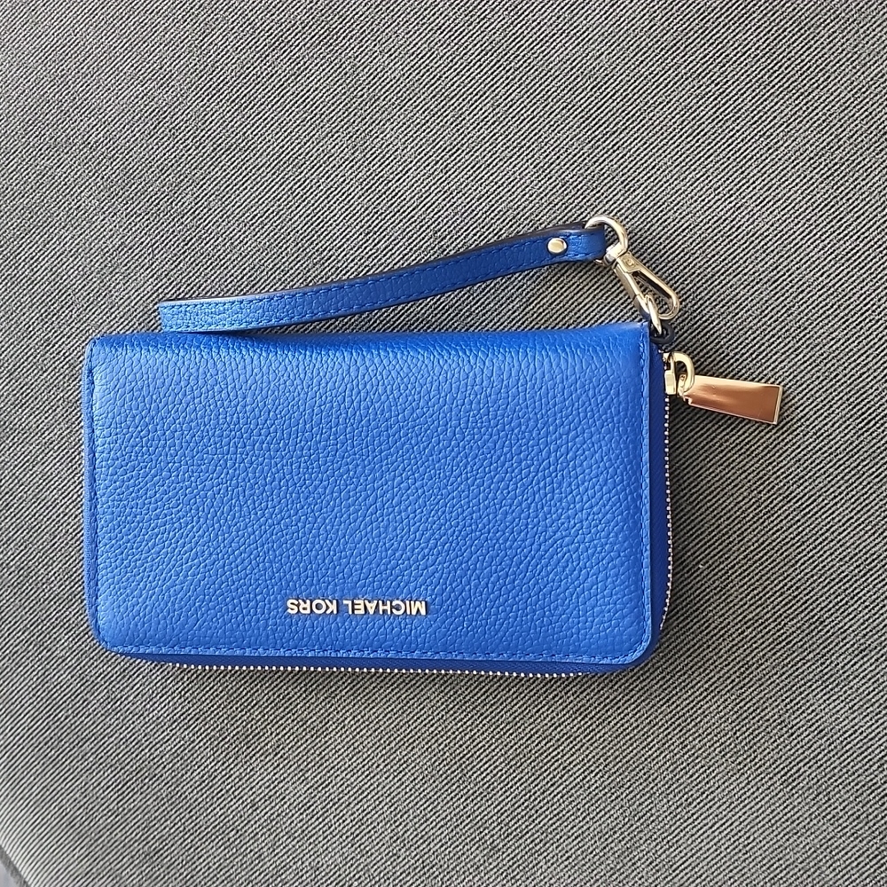 NEW MICHAEL KORS WALLET/ wrislet